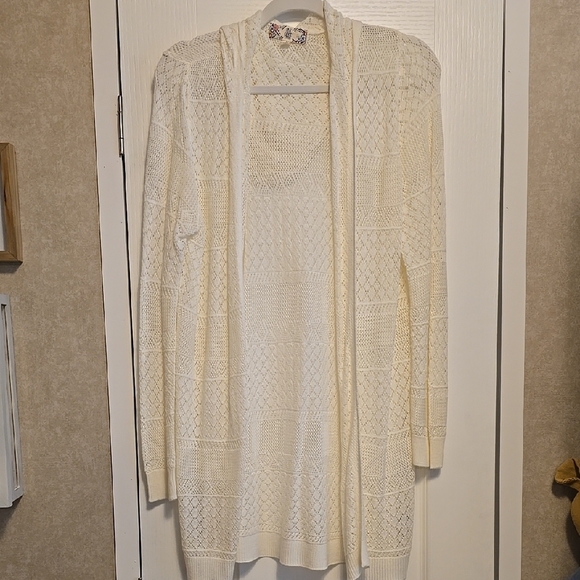 Women's Cream Sweater LG - Picture 1 of 4